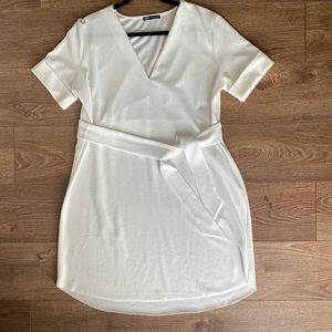 Zara off white just above the knee dress size large